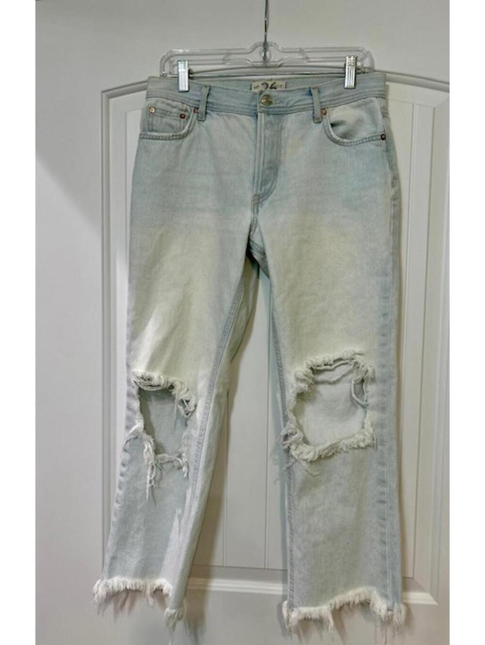 We The Free Cropped Distressed Jeans (26" waist) Sun-bleached Denim *Pure Vibes